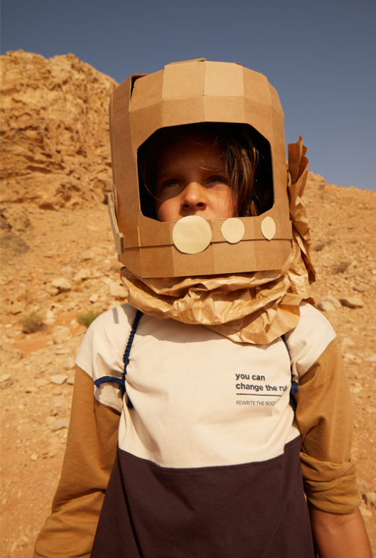 KOKO Cardboards DIY Costume Astronaut