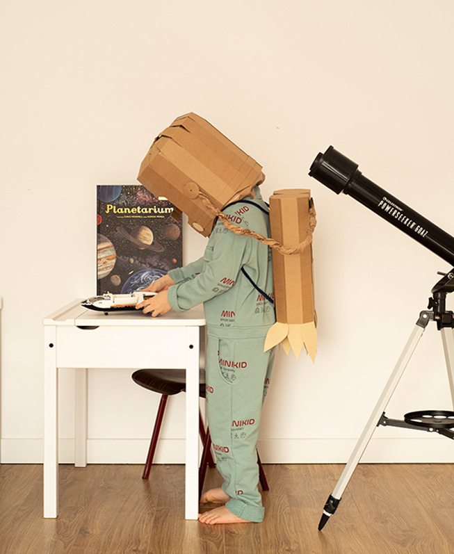 KOKO Cardboards DIY Costume Astronaut