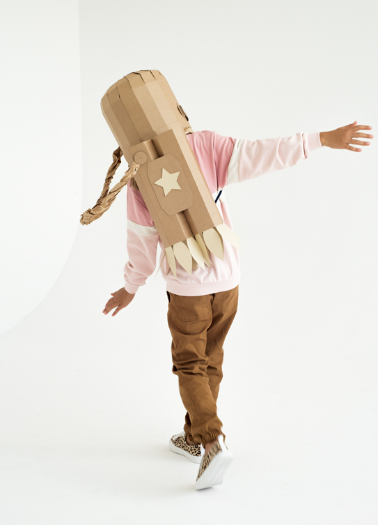 KOKO Cardboards DIY Costume Astronaut