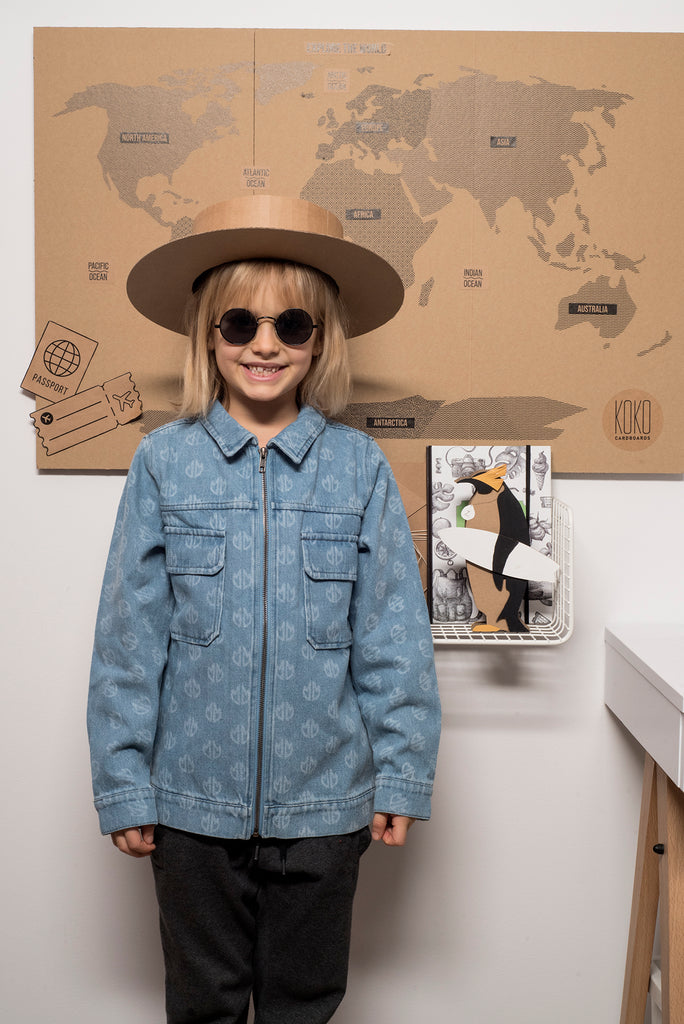 KOKO Cardboards DIY Costume Traveler